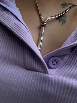 okgirl_23 - Okgirl_23's free webcam - UK Sex Cams