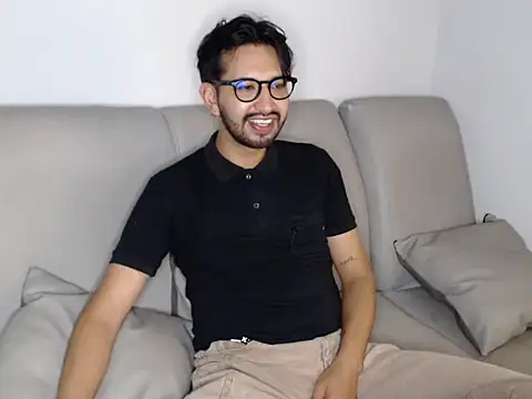 thomass1018 webcam
