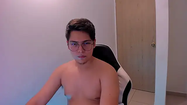Asta_YunoXXX webcam