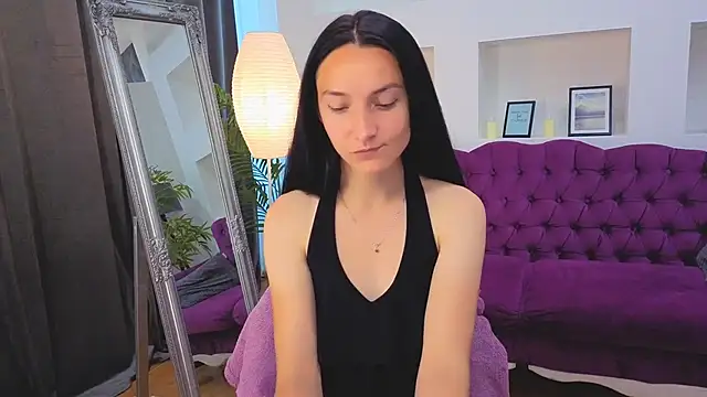 Yr_Shy_Bae webcam