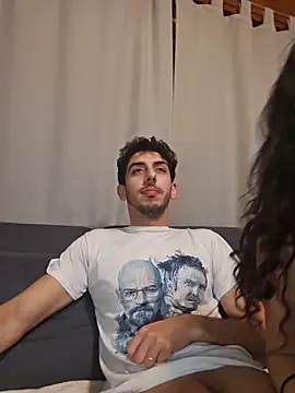 LeoyNicky98 webcam