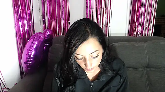 megaan_lovee webcam