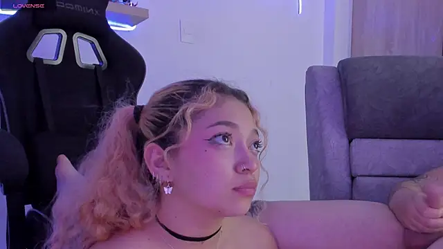 obanai_and_mitsuri live sex cam