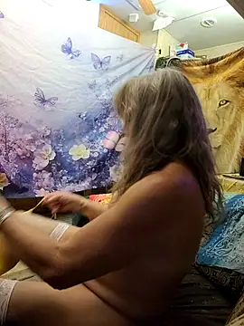 annika_lately webcam