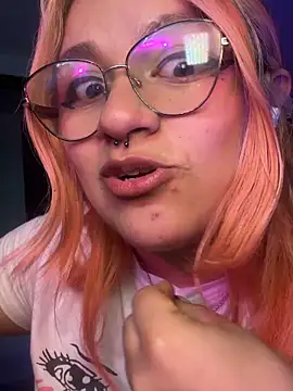 Sophia_Weest99 webcam