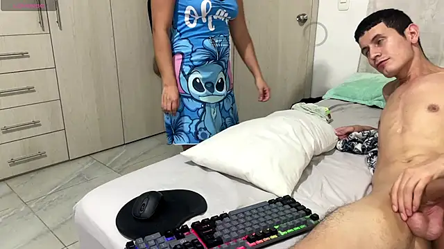 melanygreey - Melanygreey's free webcam - UK Sex Cams