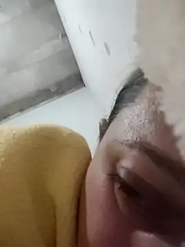 TheBunnyAndTheMaster webcam
