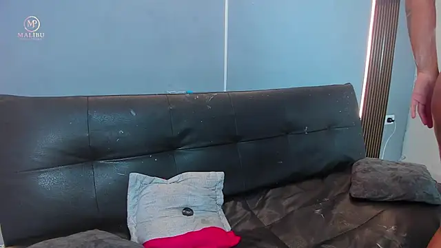 DoublePleasureX_ webcam