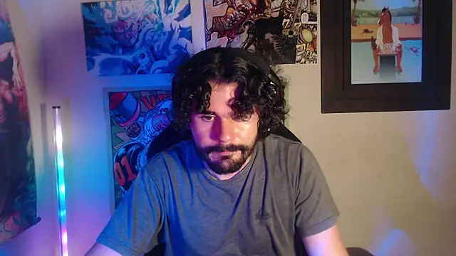 LuciferSantoryu webcam