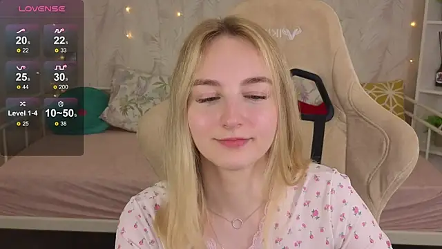 Shy_Polly webcam