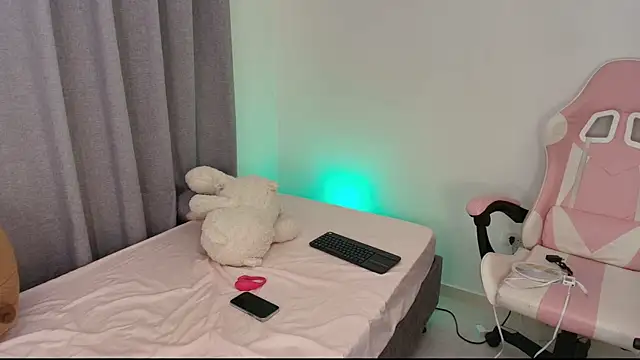 phia_carter webcam