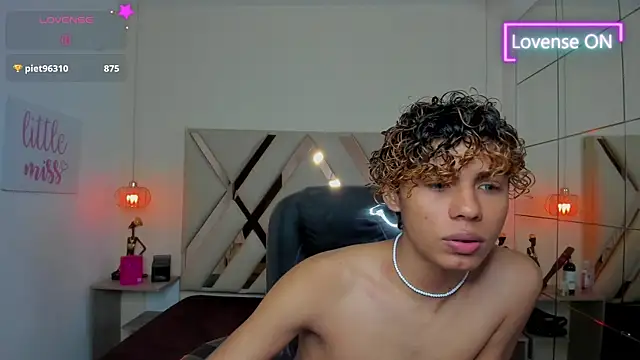 Anyelo_Twink webcam