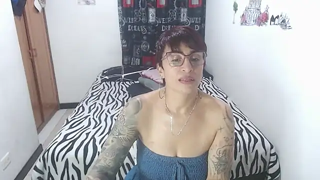 Charlotte_gray_ webcam