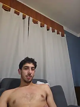 leoynicky98 - LeoyNicky98's free webcam - UK Sex Cams