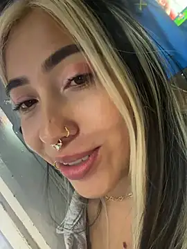 ManuelaVeeleez webcam