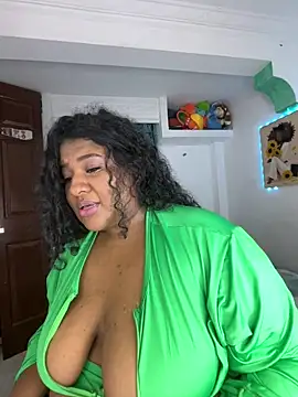 dana_falcoo25 webcam