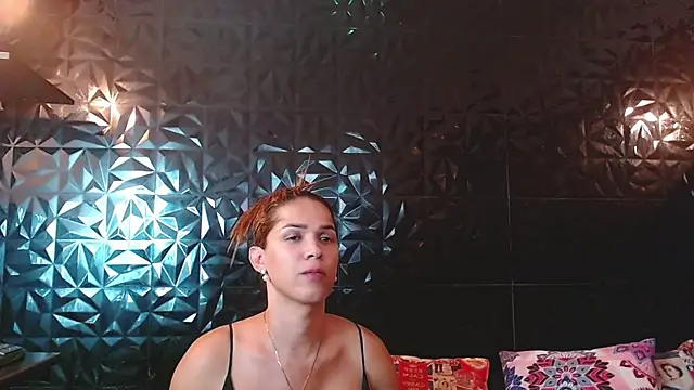 PINK__LOLA1 webcam