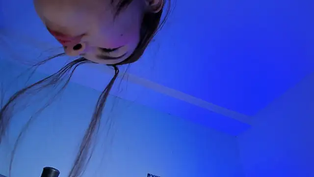 littless_angel webcam