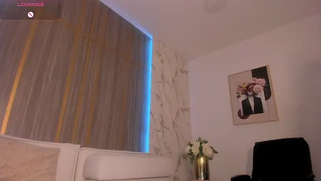 IsabellaAllen webcam