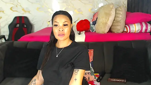 Watch SEXYCARLITA09 live on EroticFlix - High definition streams