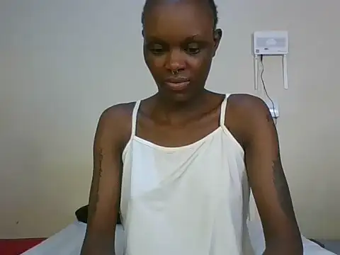 sugarypussy20 live cam on StripChat