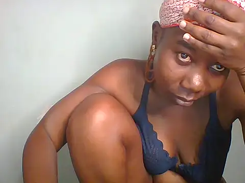 Am_Creme_Delight live cam on StripChat