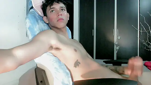 2c_Bby live sex cam