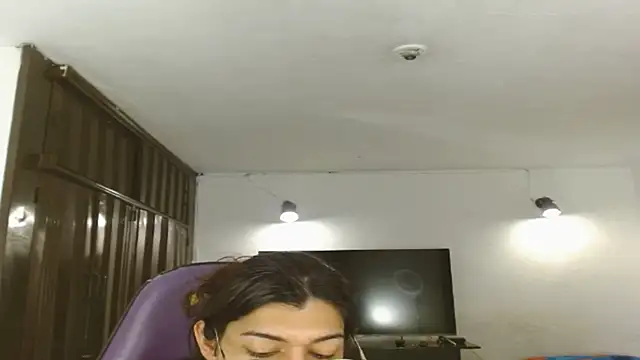 Alanni_parker webcam