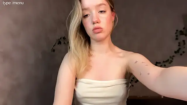 cutiemia0 webcam