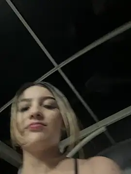 KendalPrince live cam on StripChat