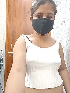 Ruhi_07 live cam on StripChat