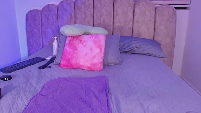 lu_mystic webcam