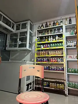 OliverWest04 webcam