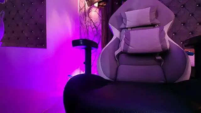 Queen_Nyxx webcam