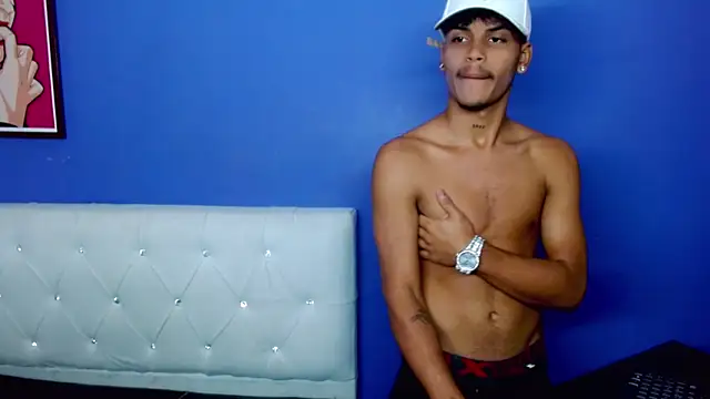 Angel_foxc13 webcam