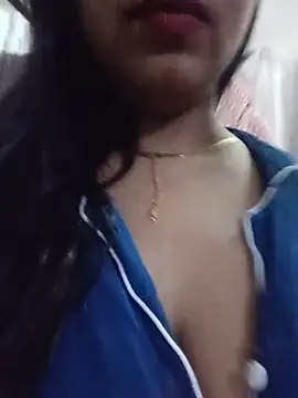 choclaty_charu webcam