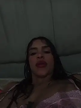 Norhs_97 live cam on StripChat