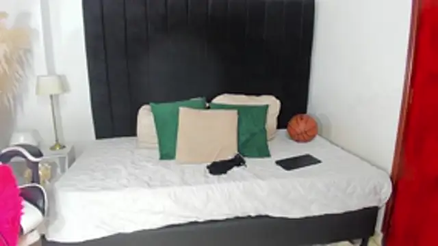 helena_copper_ webcam