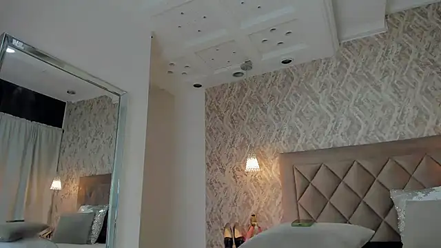 Lily_cooperr webcam
