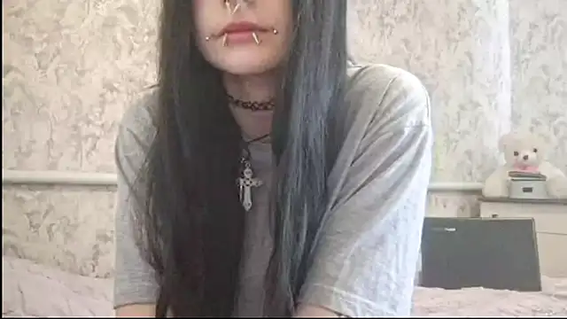 Watch KrissyHiott live on EroticFlix - High definition streams