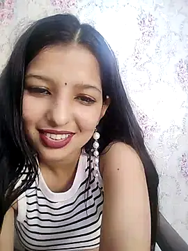 queen_rosyy (F teen) - Help me to reach my First Goal♥️