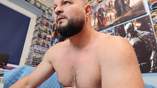 Muscle_Bear webcam