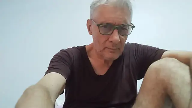 BIGUNCUTHARDCOCK webcam