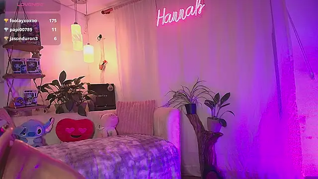 HANNAH_LOVEE webcam