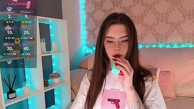 holymiax - HolyMiax's free webcam - UK Sex Cams