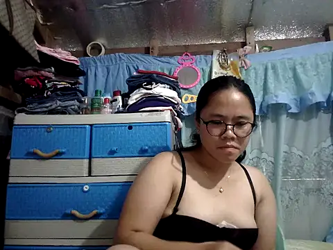 Watch xxdreamgirl69 live on EroticFlix - High definition streams