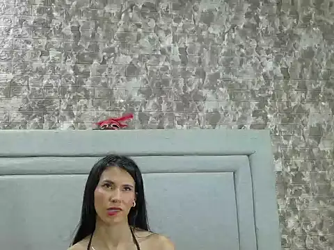 Annitarogers_ webcam