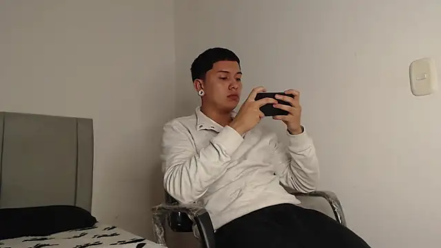 Owenn__blueee webcam