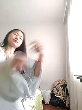 Reiko512 webcam