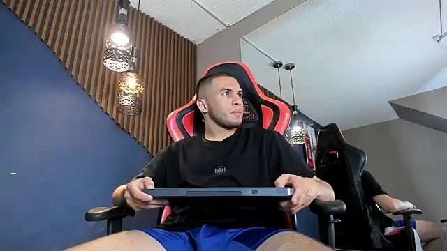 TomasDuquee webcam